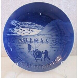 B & G Royal Copenhagen Christmas Plate Christmas in Greenland 1972